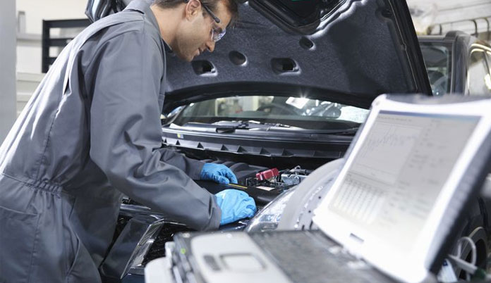 Which Type of Programming Language is Used in the ECU of a Car